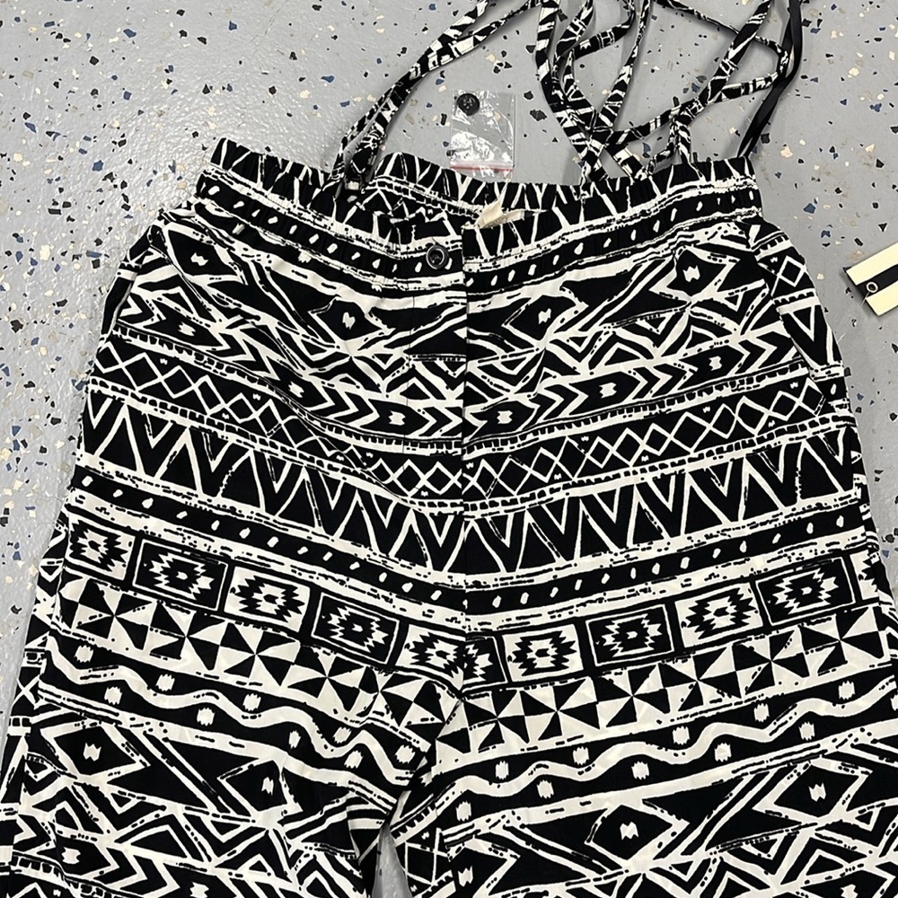 NWT Fifty Street Aztec Print Black and White Pants with Straps Large - Picture 4 of 7